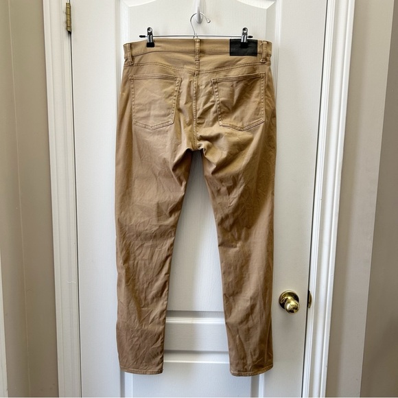 GAP Men’s Jeans Soft Wear Slim Taper Denim Pants Mojave Tan Size 32 - Picture 10 of 16